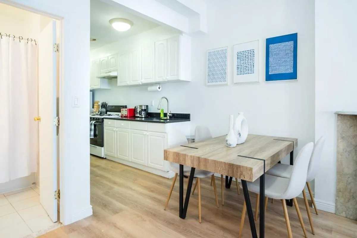 דירה ניו יורק 1435-4 I 3 Bedrooms 2 Bath Prime Upper East ארצות הברית