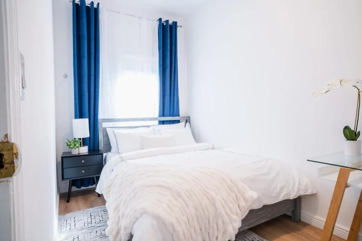 1435-4 I 3 Bedrooms 2 Bath Prime Upper East نيو يورك 0*,