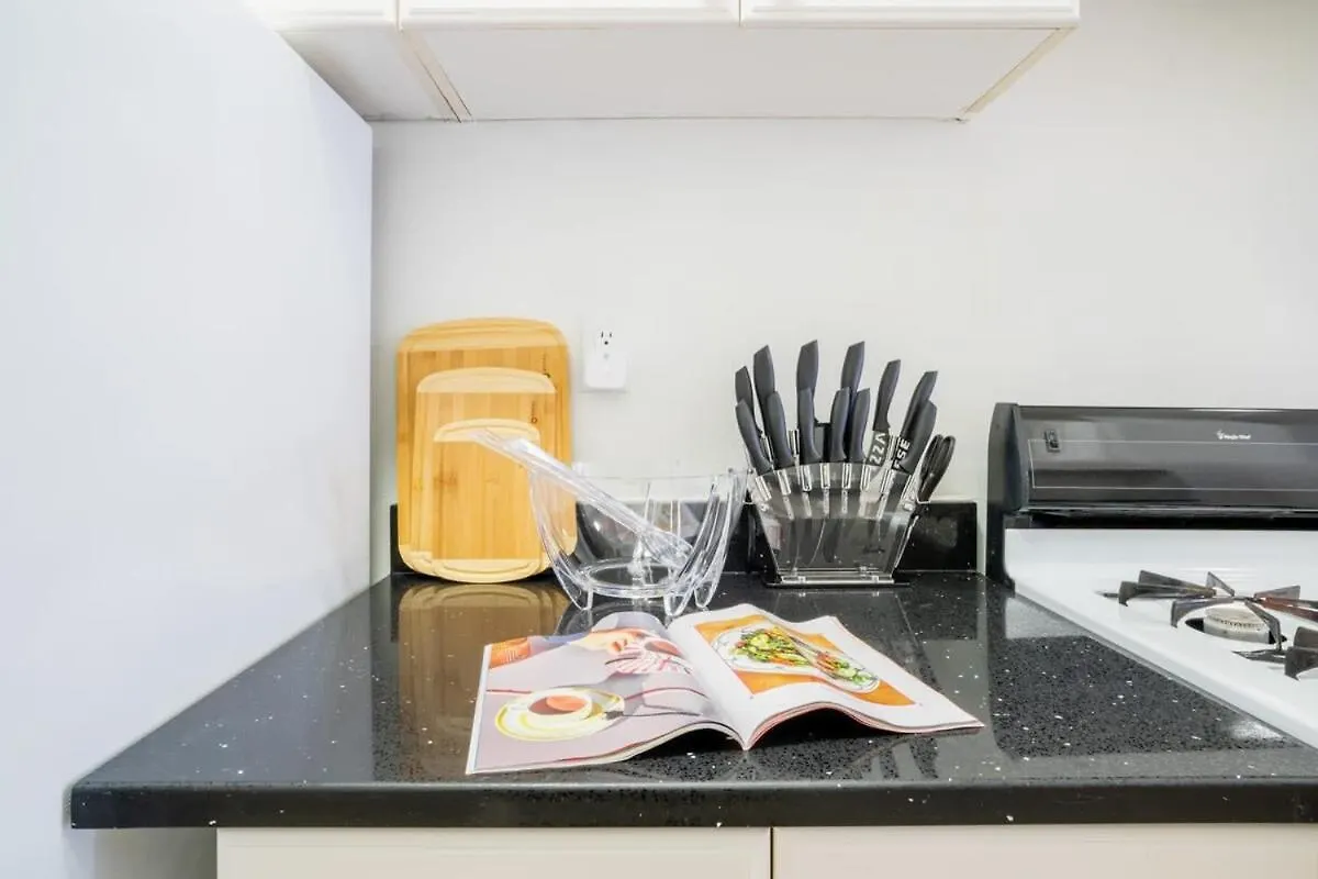 1435-4 I 3 Bedrooms 2 Bath Prime Upper East نيو يورك الولايات المتحدة الأمريكية