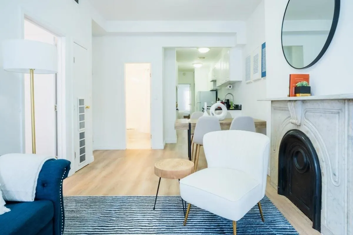 1435-4 I 3 Bedrooms 2 Bath Prime Upper East نيو يورك شقة