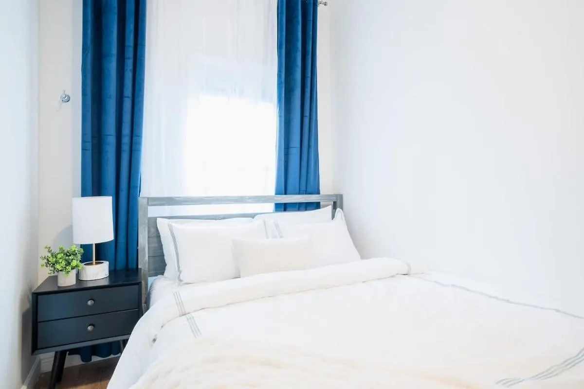 1435-4 I 3 Bedrooms 2 Bath Prime Upper East نيو يورك